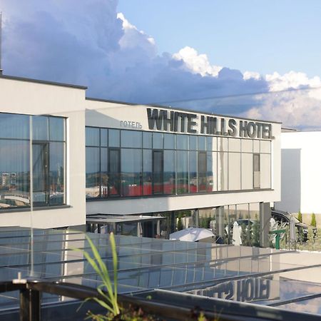 White Hills Hotel Spa&Sport Uzjhorod Exteriör bild